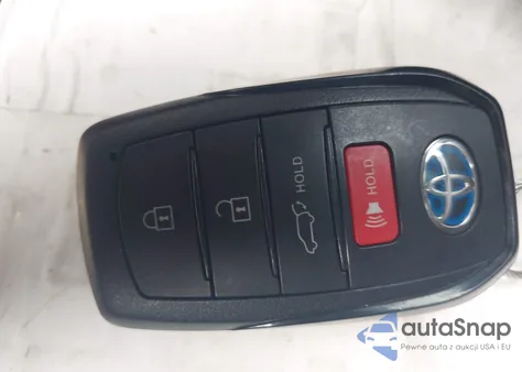 2021 Toyota Venza Limited z USA, uszkodzony, nr VIN JTEAAAAH0MJ051957